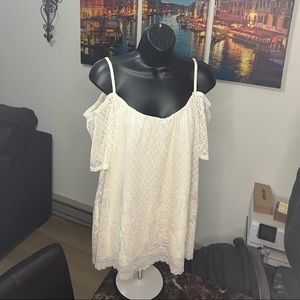 Maurices Ivory Size 1 Cold Shoulder Lace Blouse
